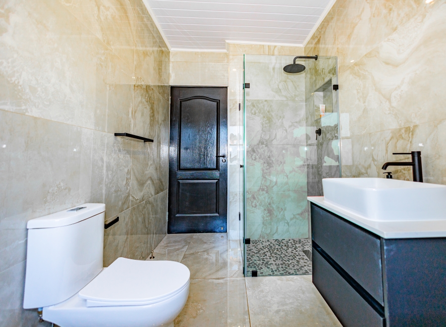 4 Bedroom Property for Sale in Oude Westhof Western Cape